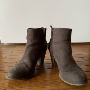 Grey GAP booties
